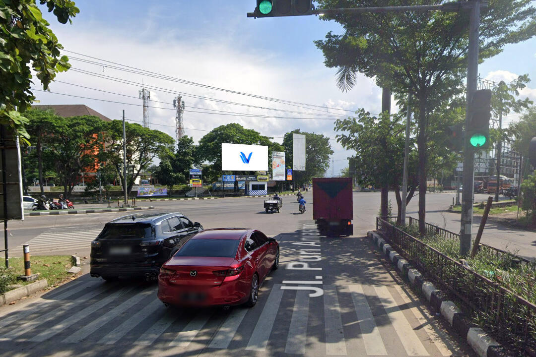 Billboard Jl. Yos Sudarso (Pos Polisi Puri), Semarang