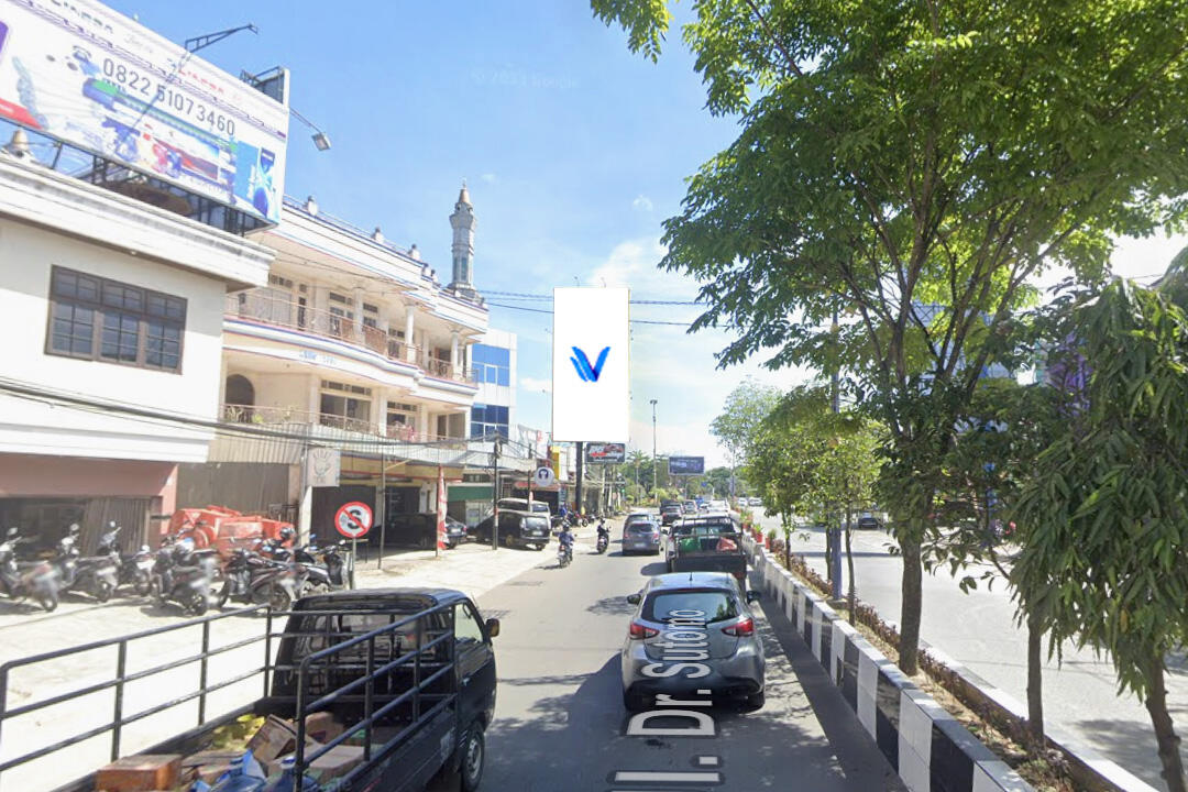 Billboard JL. Dr. Soetomo, Simpang 4 Lembuswana, Samarinda