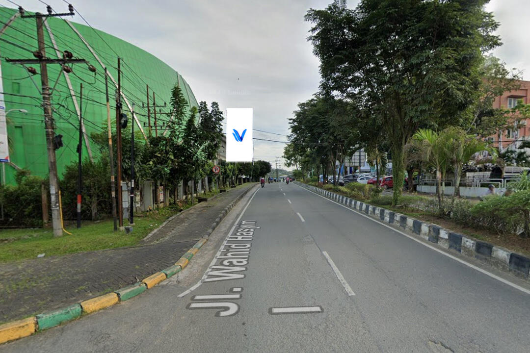 Billboard JL. Wahid Hasyim I Dekat Stadion Sempaja, Samarinda