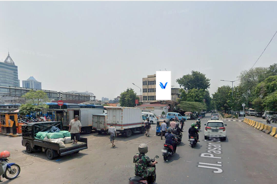 Billboard Jl. Pasar Senen - Stasiun Pasar Senen, Jakarta Pusat