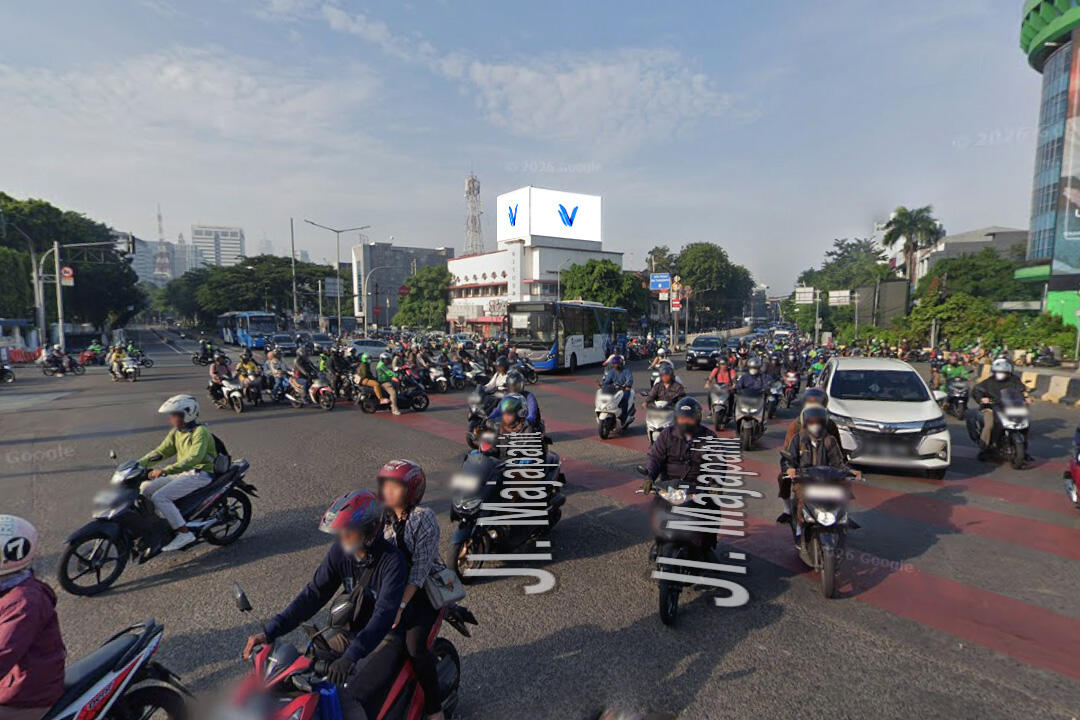 Videotron Perempatan Hayam Wuruk,  Harmoni, Jakarta Pusat