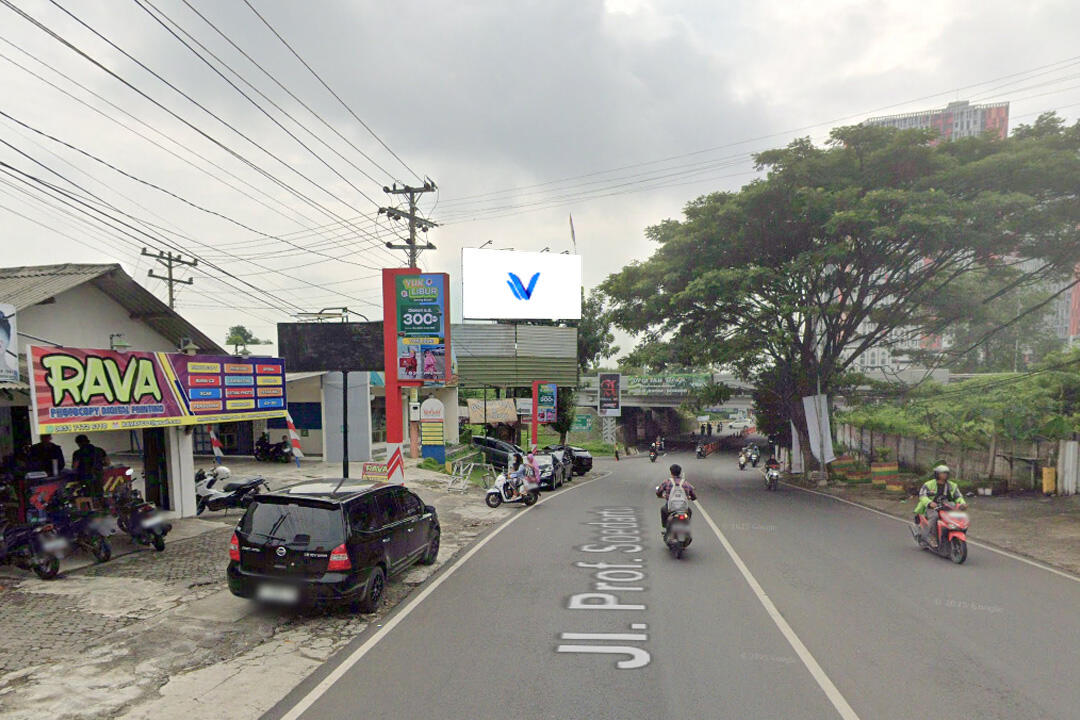 Billboard Jl. Prof. Sudarto (Pintu Masuk Tol Tembalang), Semarang