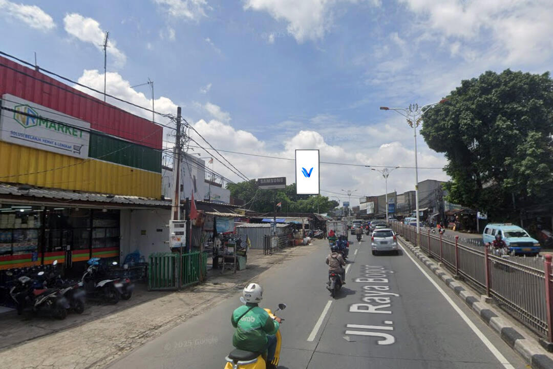 Billboard Jl. Raya Bogor (Pasar Kramat Jati), Jakarta Timur
