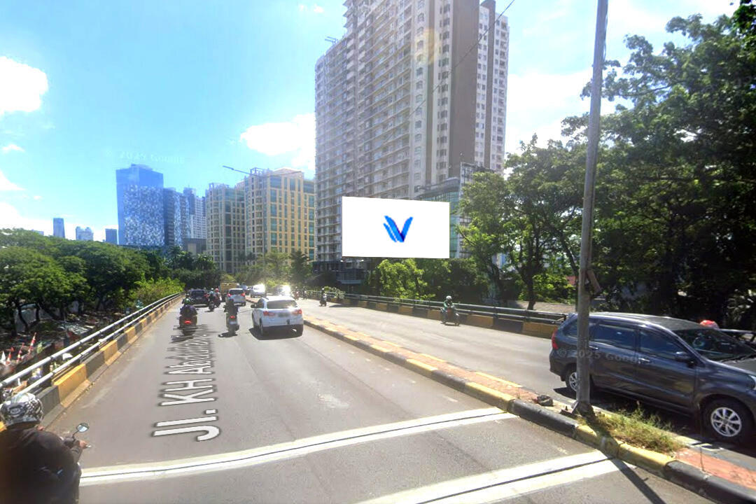 Billboard Taman Saharjo Jl. KH Abdullah Syafei, Jakarta Selatan
