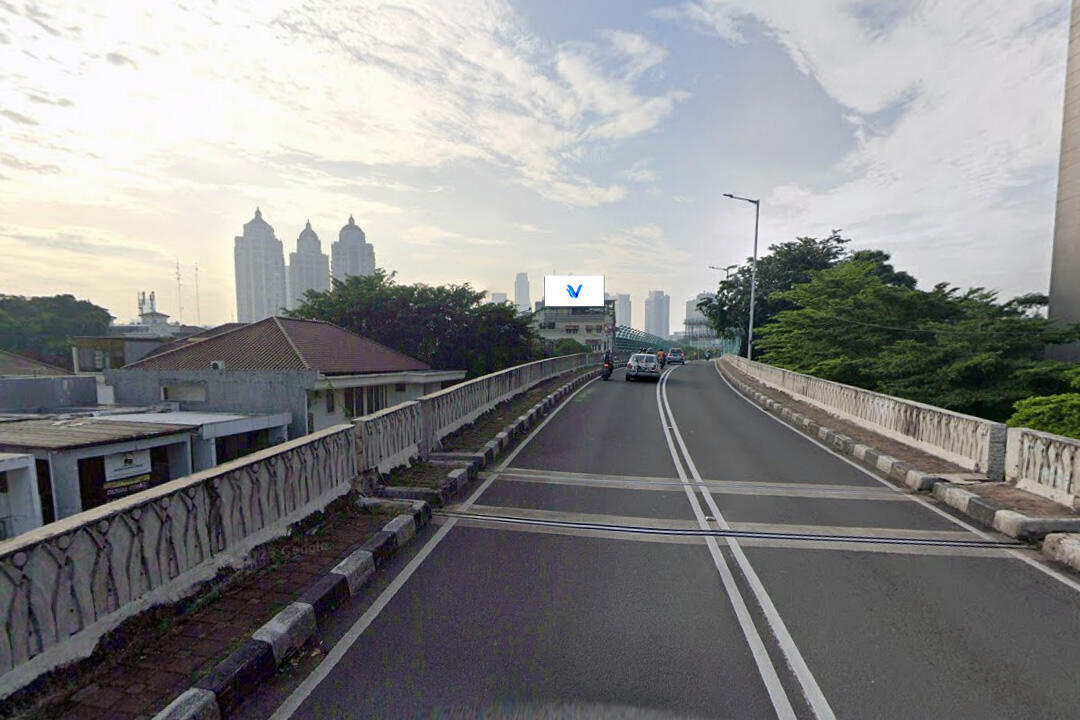 Billboard Jl. Patal Senayan (Diatas Gedung), Jakarta Selatan