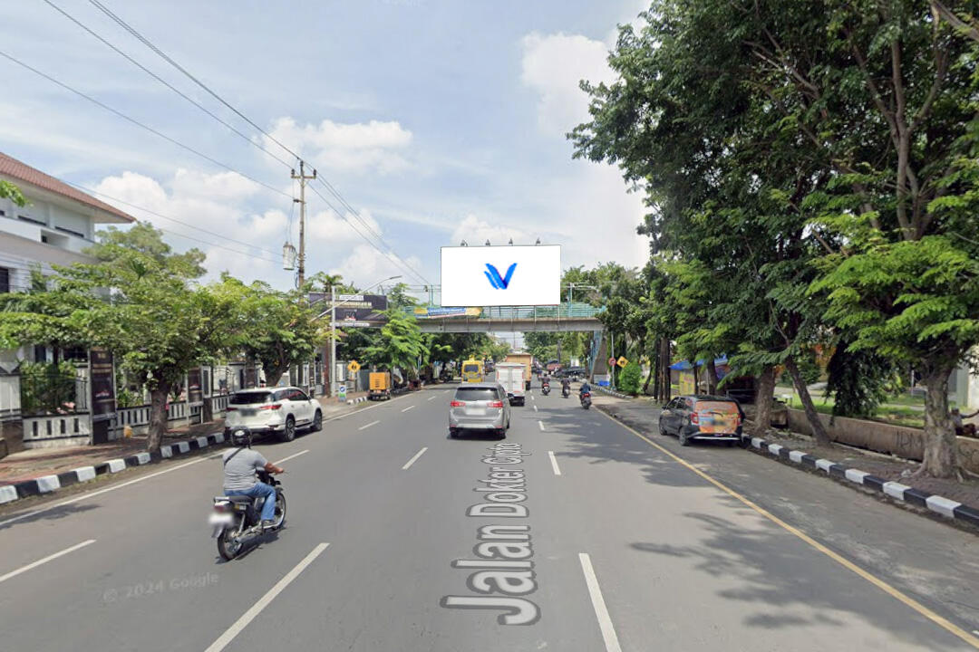 Billboard Jl. Dr. Cipto depan Pasar Dargo, Semarang