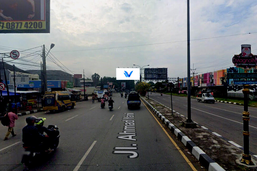 Billboard Jl. A. Yani (dekat Terminal Harjamukti), Cirebon