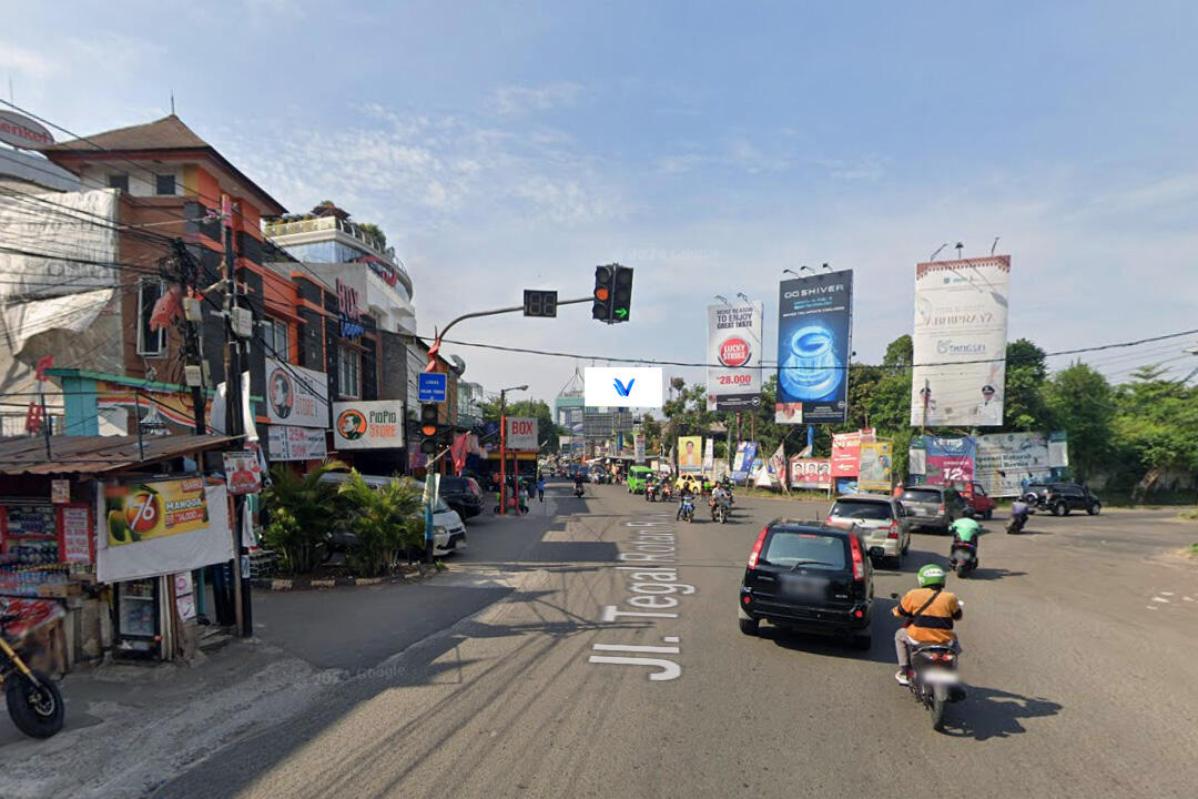Billboard Jl. Tegal Rotan Raya (Lampu Merah), Tangerang