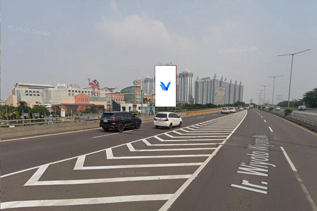 Billboard Jl. Laksamana Yos Sudarso (Samping Jembatan Pintu Masuk Mal Artha Gading), Jakarta Utara