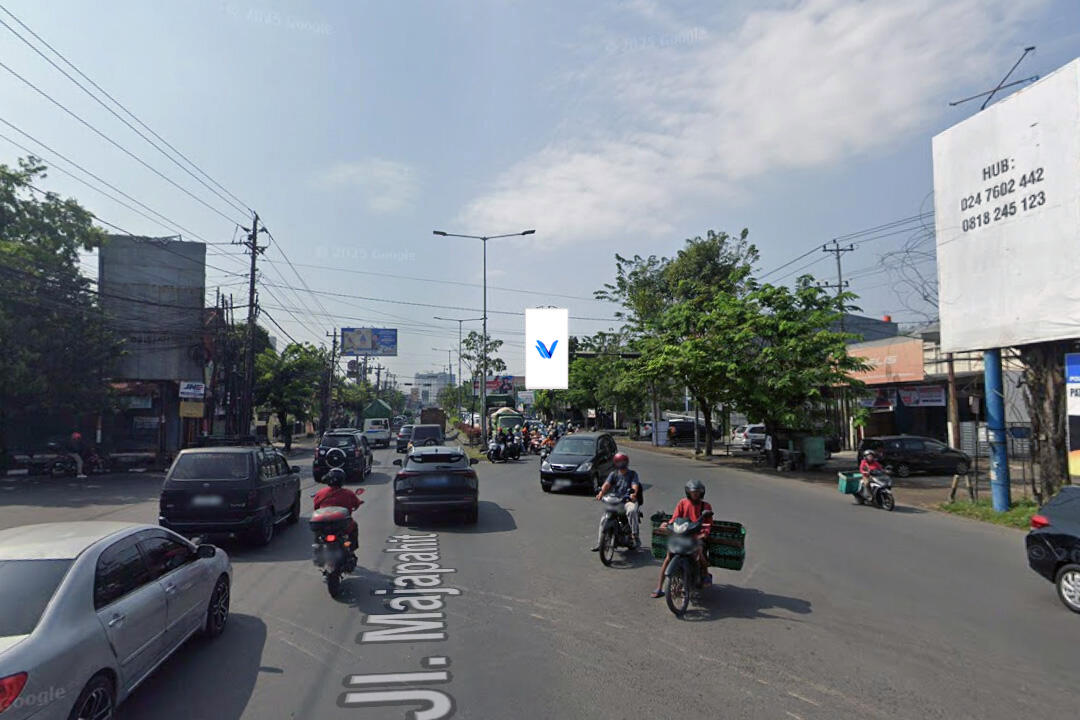 Billboard JL. MAJAPAHIT SEMARANG (PEDURUNGAN - FATMAWATI), Semarang