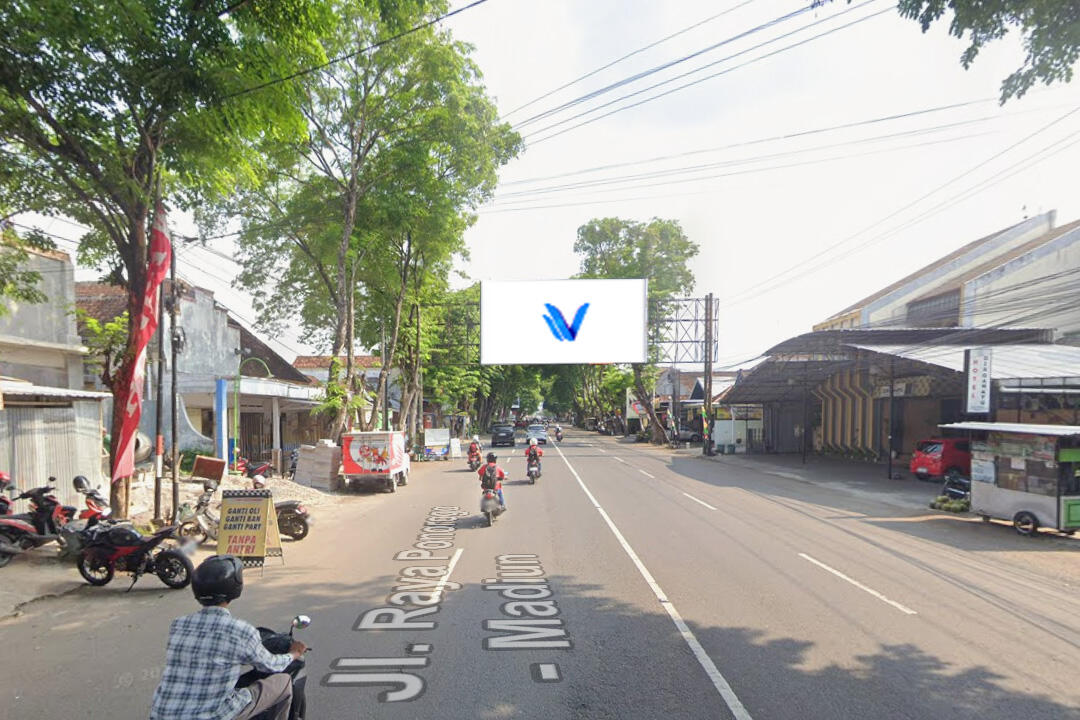 Billboard JL. K.H Ahmad Dahlan Barat, Banyudono, Kec.Ponorogo Kab.Ponorogo (Pasar Songgolangit)