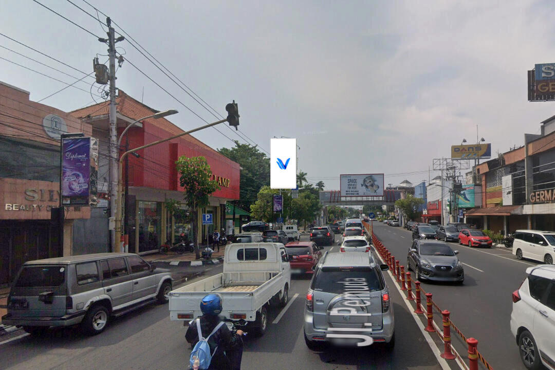 Billboard Jl. Pemuda (Dekat Pasaraya Sri Ratu), Semarang