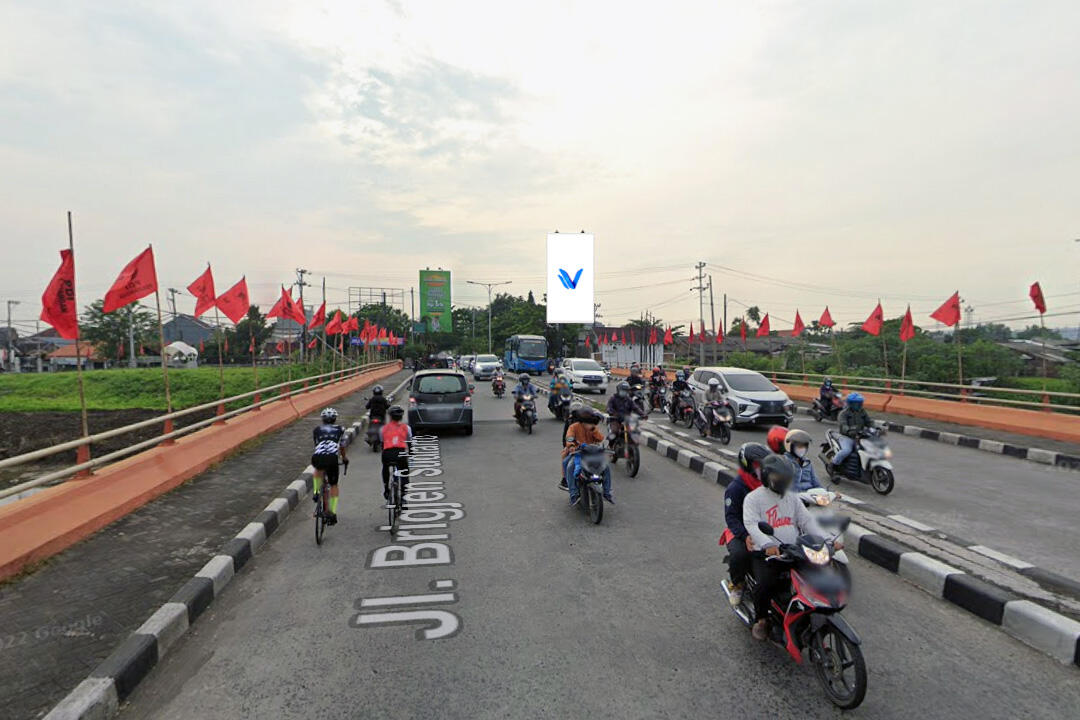 Billboard Jl Majapahit (Depan rumah Pompa BKT), Semarang