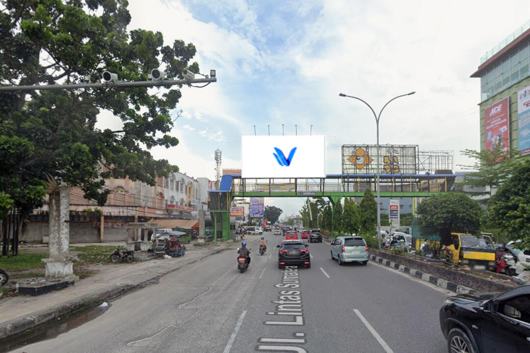 Billboard Jl. Tuanku Tambusai, Kec. Payung Sekaki, Kota Pekanbaru