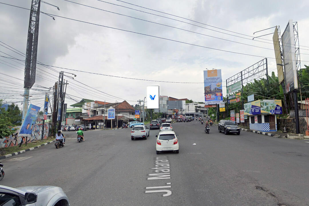 Billboard Jl. Dr. Wahidin (Pertigaan Java Mall), Semarang