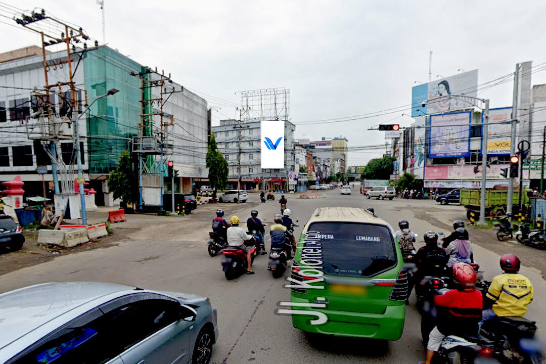 Billboard Jl. Letkol Iskandar (Gedung Hotel Azzura), Palembang
