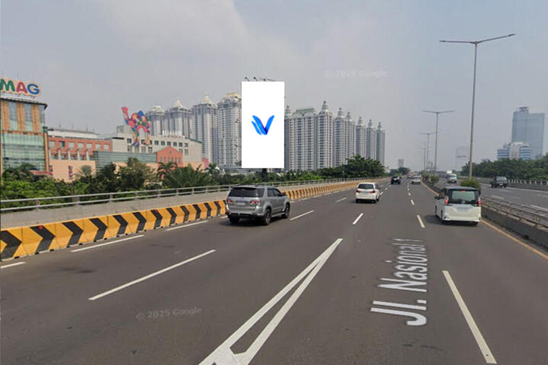Billboard Jl. Yos Sudarso (Depan Mal Artha Gading), Jakarta Utara