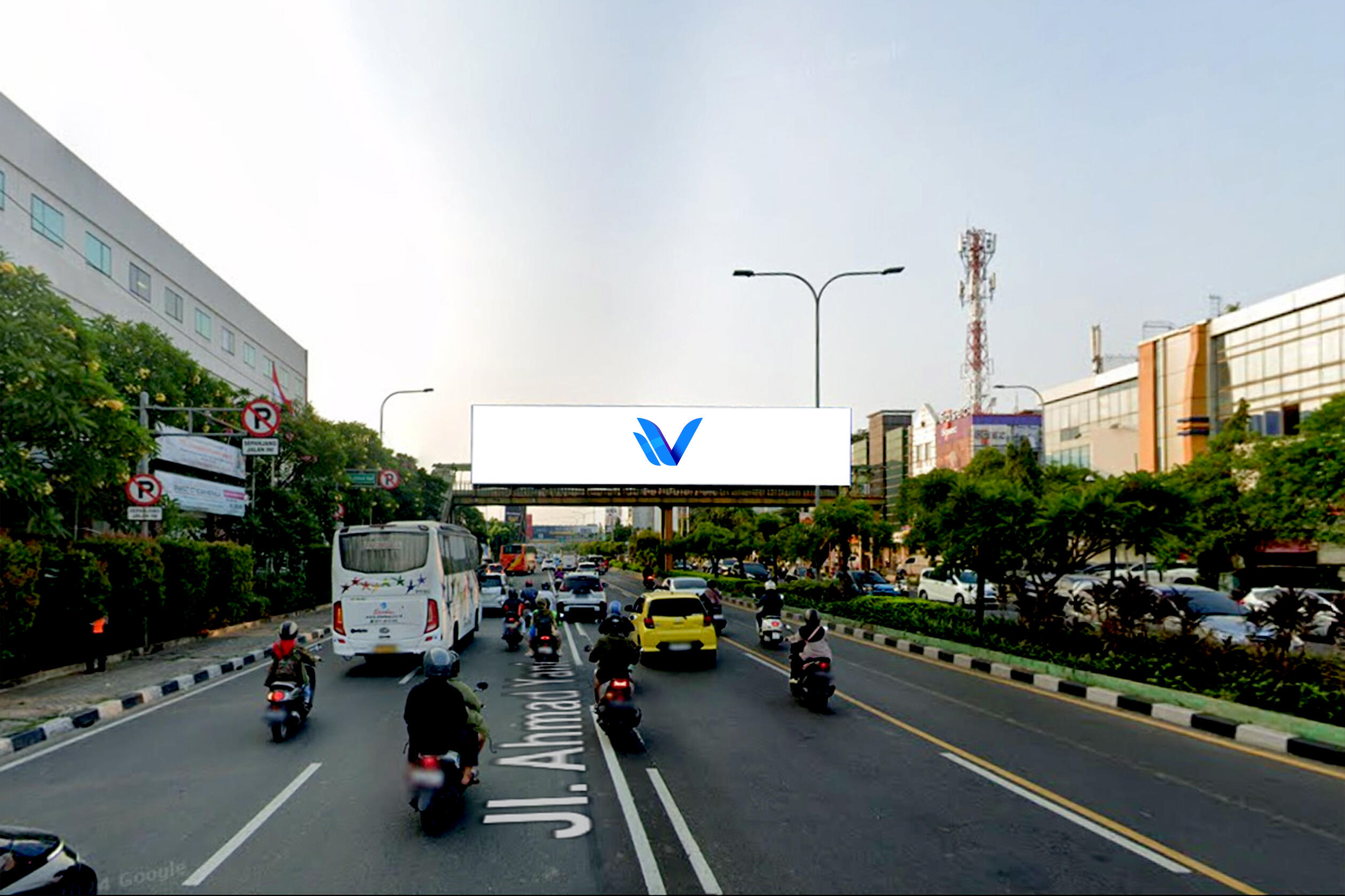 Billboard Jl. Ahmad Yani (Depan RS Mitra Keluarga), Bekasi