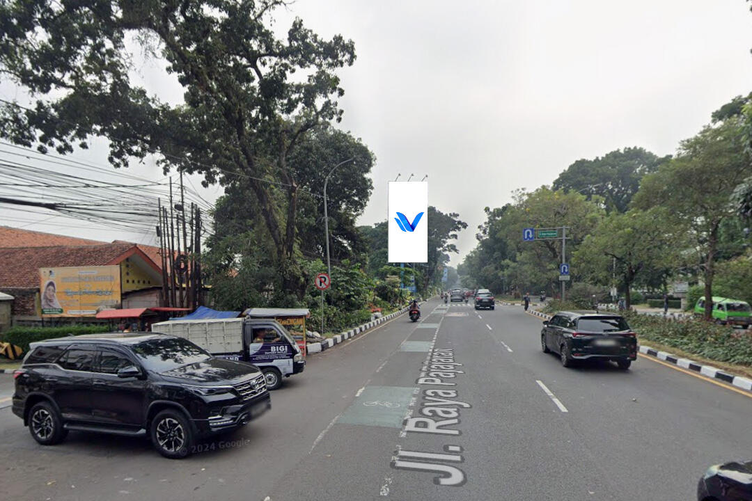 Billboard JL. Raya Padjajaran (SDN Gunung Gede), Bogor