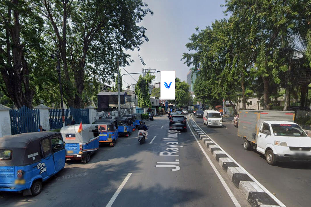 Billboard Jl. Mangga Besar (RS Husada), Jakarta Pusat