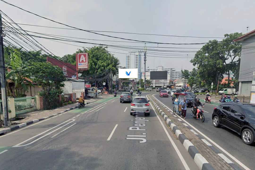 Billboard Jl. Raya Pejompongan, Jakarta Pusat