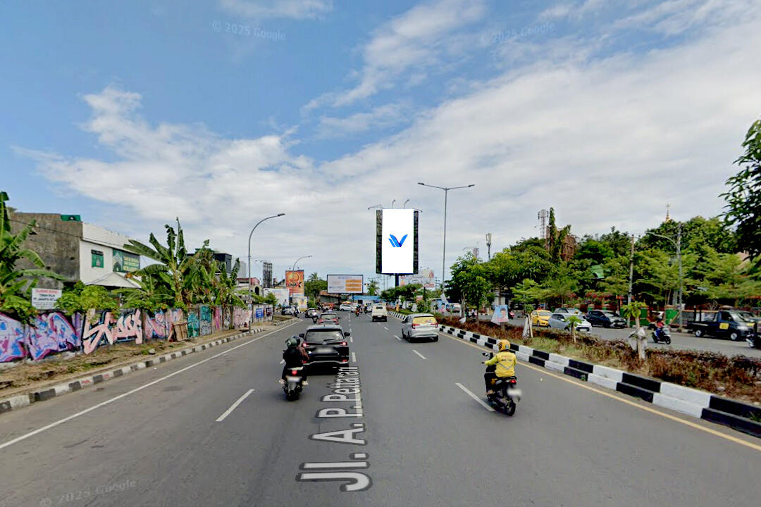 Billboard Jl. AP. Pettarani, Makassar