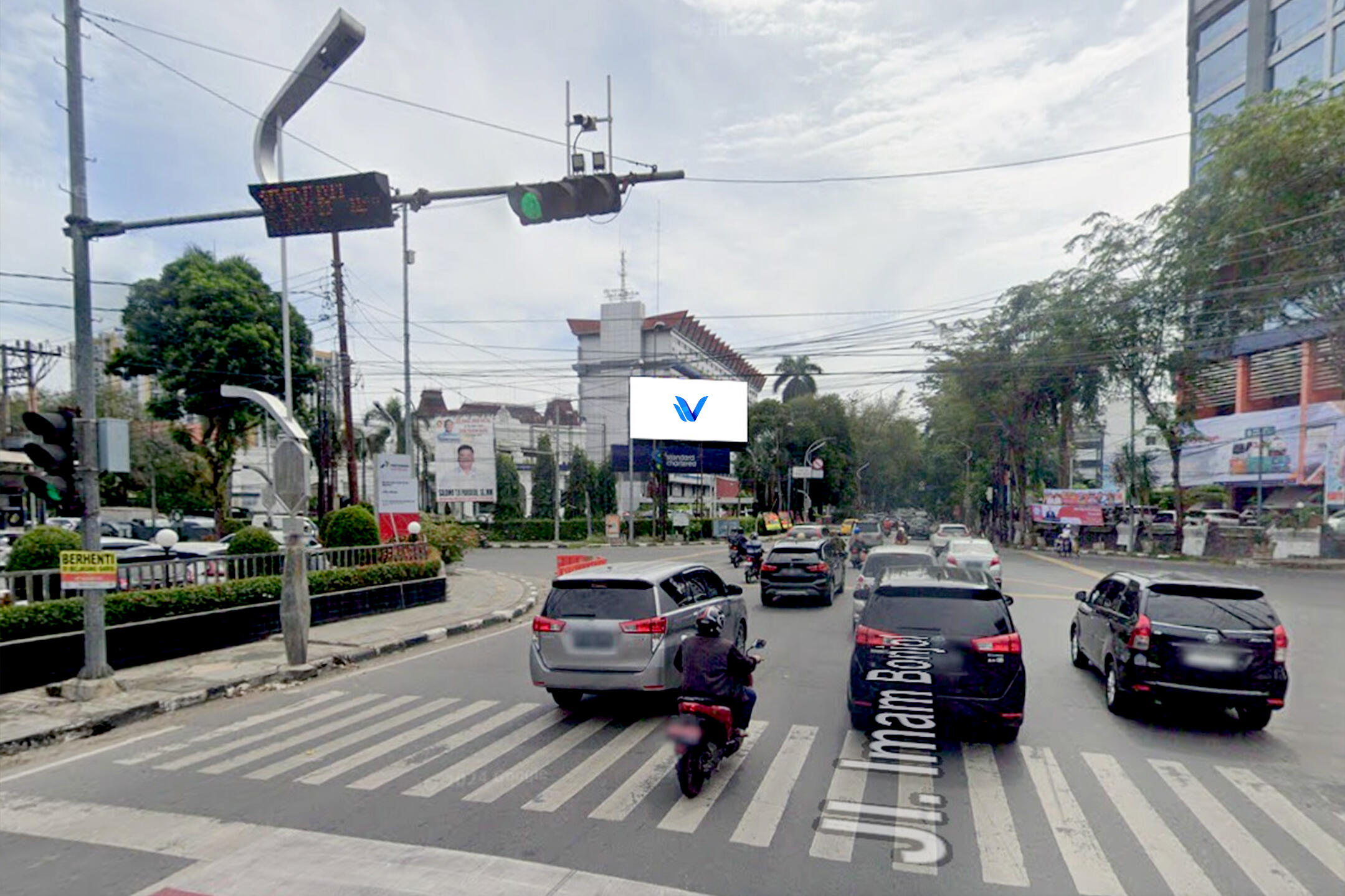 Videotron JL. IMAM BONJOL (DPN. HOTEL DANAU TOBA), Medan