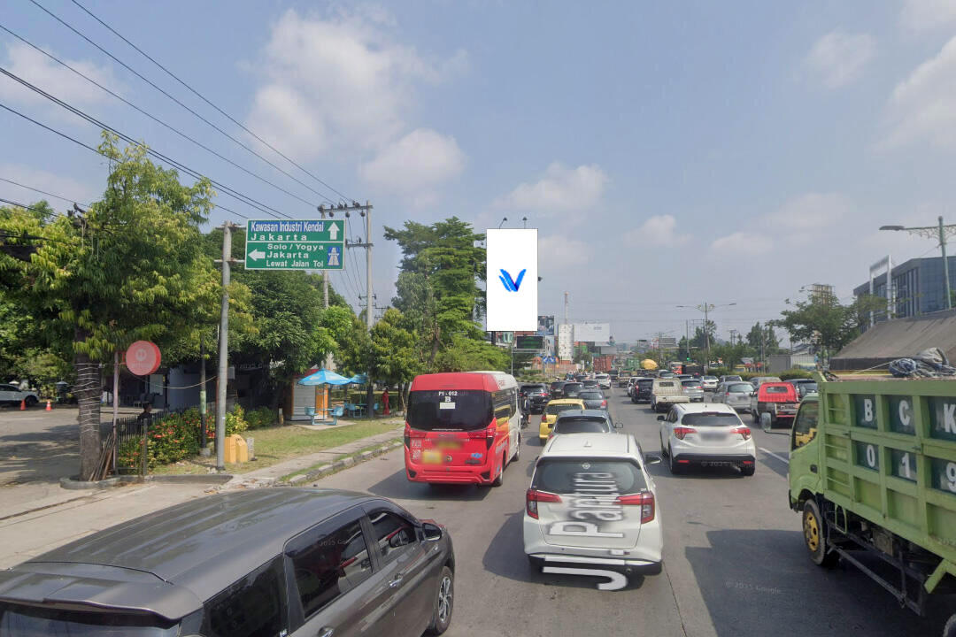 Billboard Jl. Siliwangi Pintu Masuk Tol Krapyak, Semarang