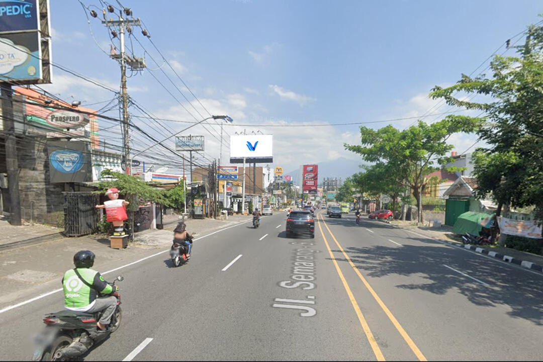 Billboard Jl. Setiabudi depan Hok Ben, Semarang