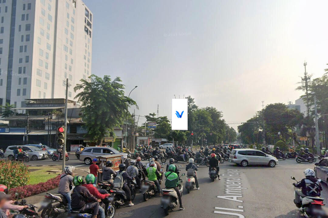 Billboard Jl. Ampera raya Cilandak Timur, Jakarta Selatan