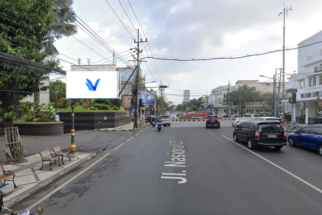 Billboard BCA KCU Malang, Jln. Jendral Basuki Rahmat No. 70-74, Malang