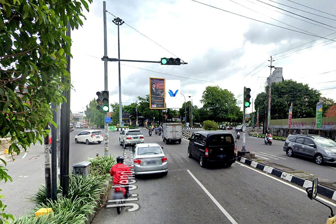 Billboard JL. KOLONEL SUTARTO (PANGGUNG JEBRES), SOLO