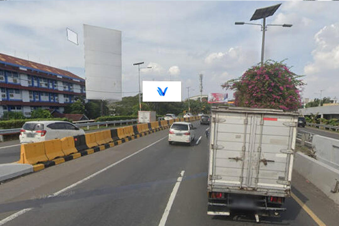 Billboard Tol Soedyatmo KM 20 + 800, Jakarta Utara