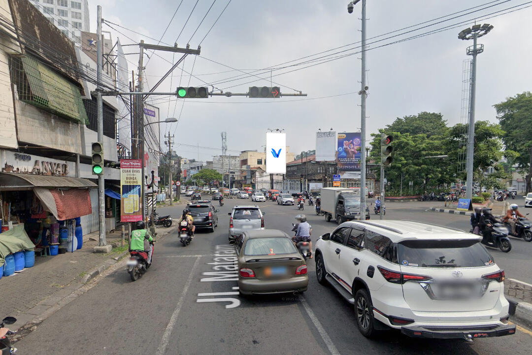 Billboard Jl. MT. Haryono (Perempatan Metro Plaza), Semarang