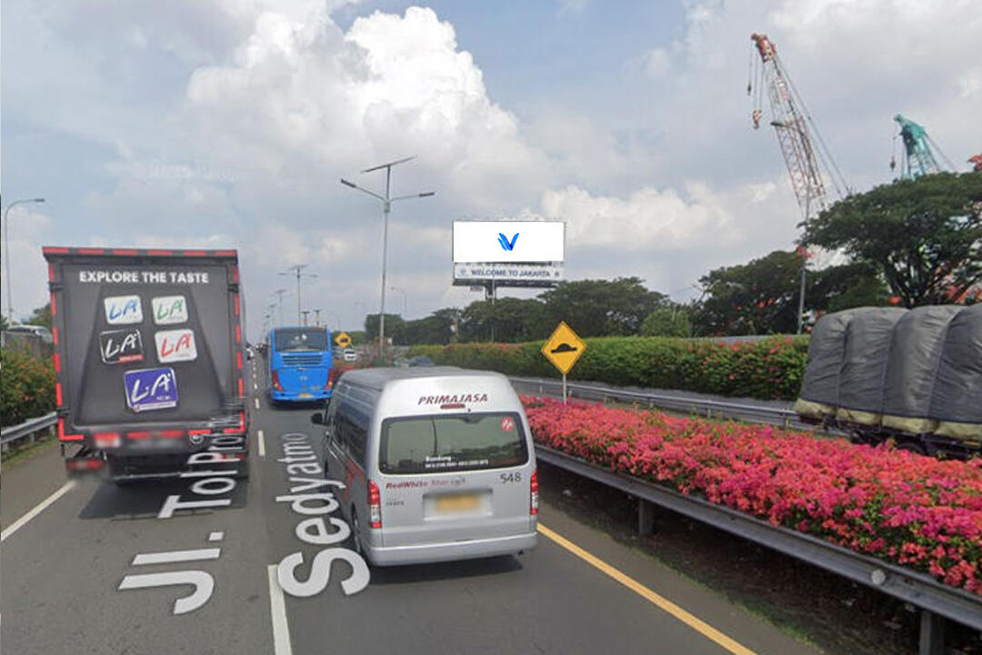 Billboard Jl. Tol Sediyatmo KM 27+000B, Jakarta Utara