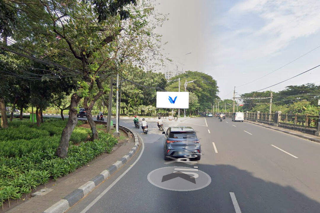 Billboard Jl. Pejompongan Raya (Gelora), Jakarta Pusat