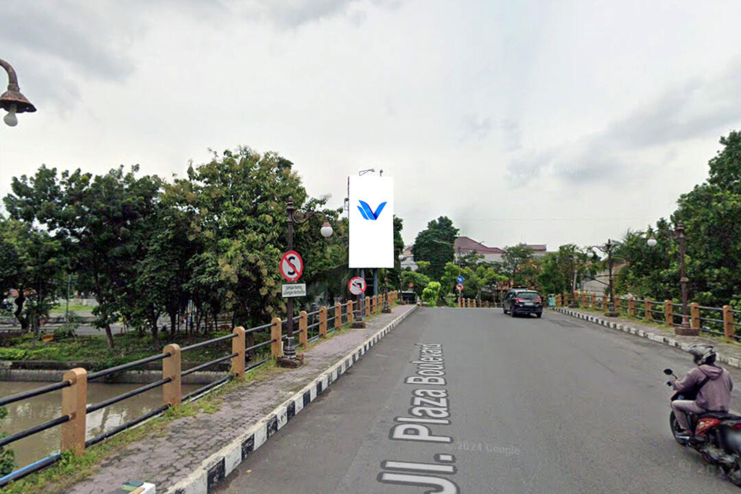 Billboard Jl. Plaza Boulevard WTC, Surabaya