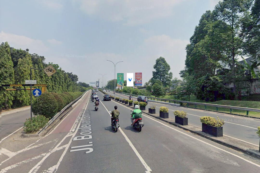 Billboard Jl. Boulevard Bintaro (Fly Over), Tangerang Selatan