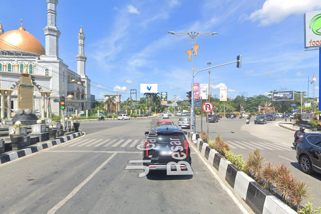 Billboard Jl. R. Suprapto (Depan Lembuswana), Samarinda