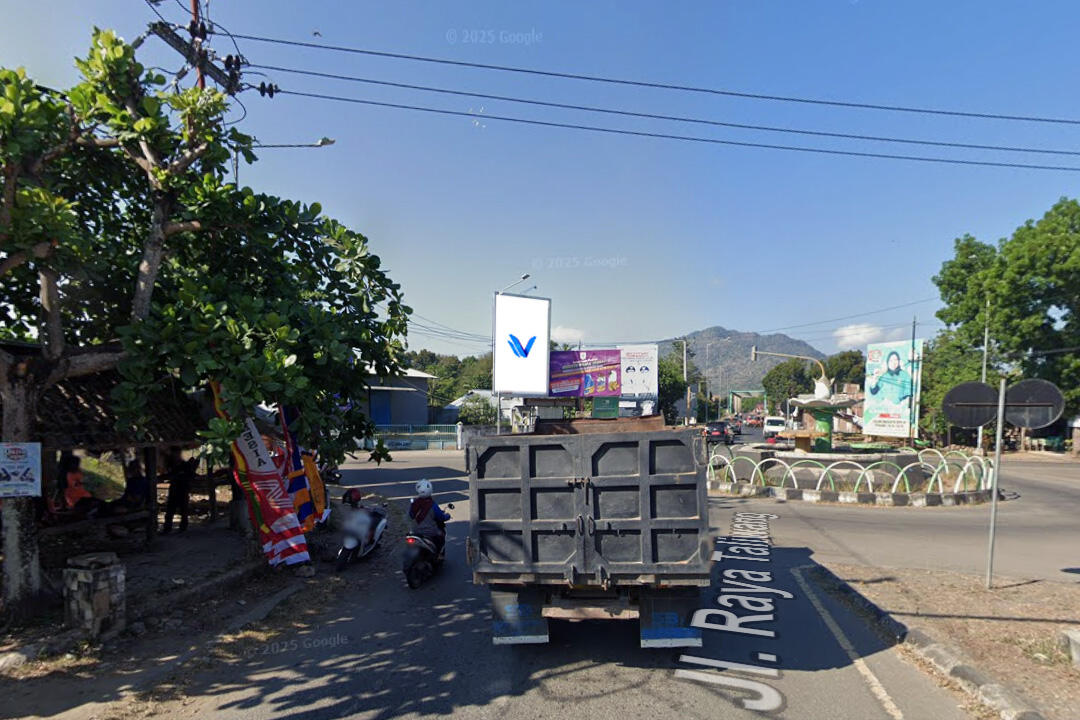 Billboard Jl. Raya Taliwang (Simpang Taliwang), Sumbawa Barat