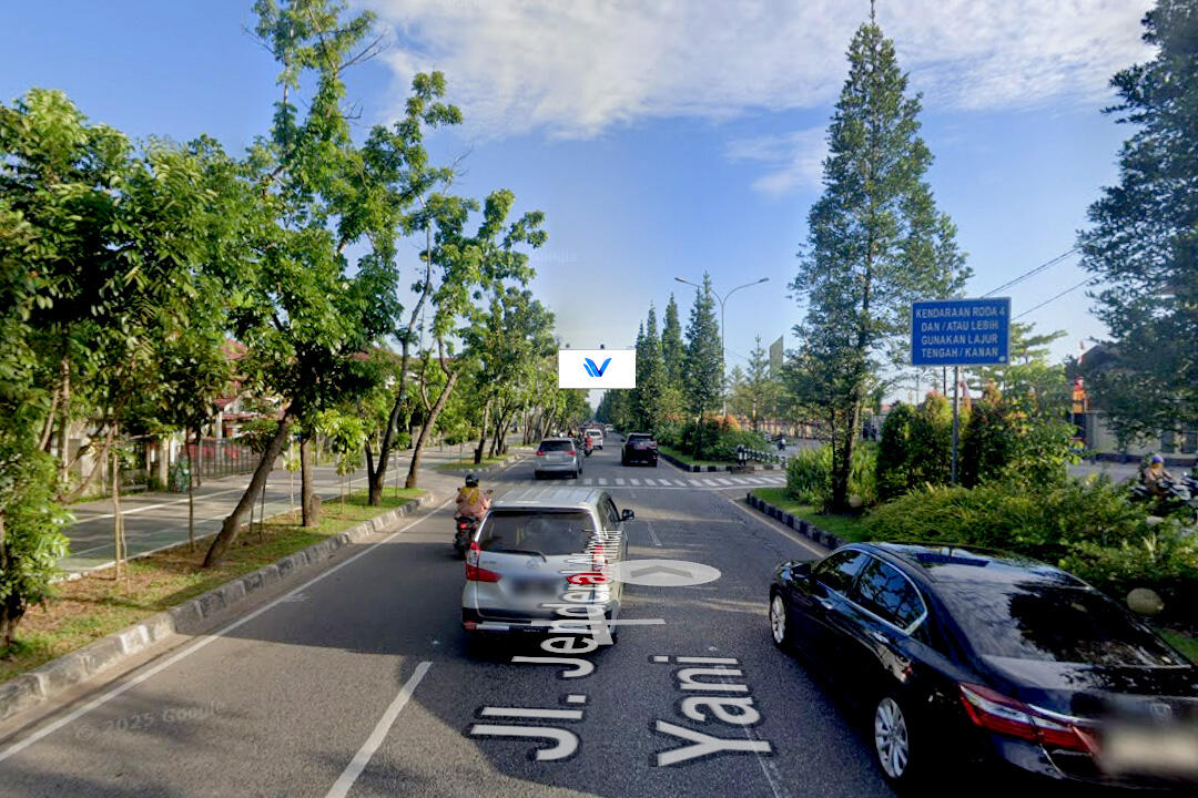 Billboard JL. Jend Ahmad Yani (Depan SLB Dharma Asih), Pontianak