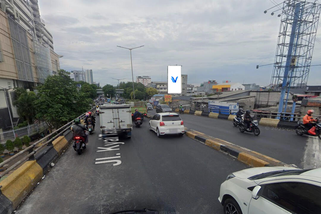 Billboard Jl. KH. Hasyim Ashari (Depan Flyover ITC Roxy Mas), Jakarta Pusat