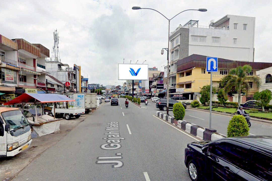 Billboard JL. Gajahmada, Pontianak