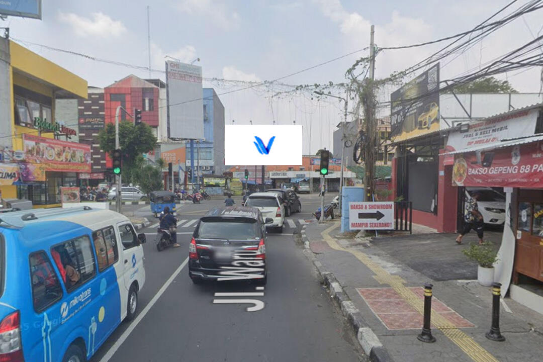 Billboard ARION MALL Rawamangun Pertigaan Jl. Perserikatan - Jl. Waru, Jakarta Timur