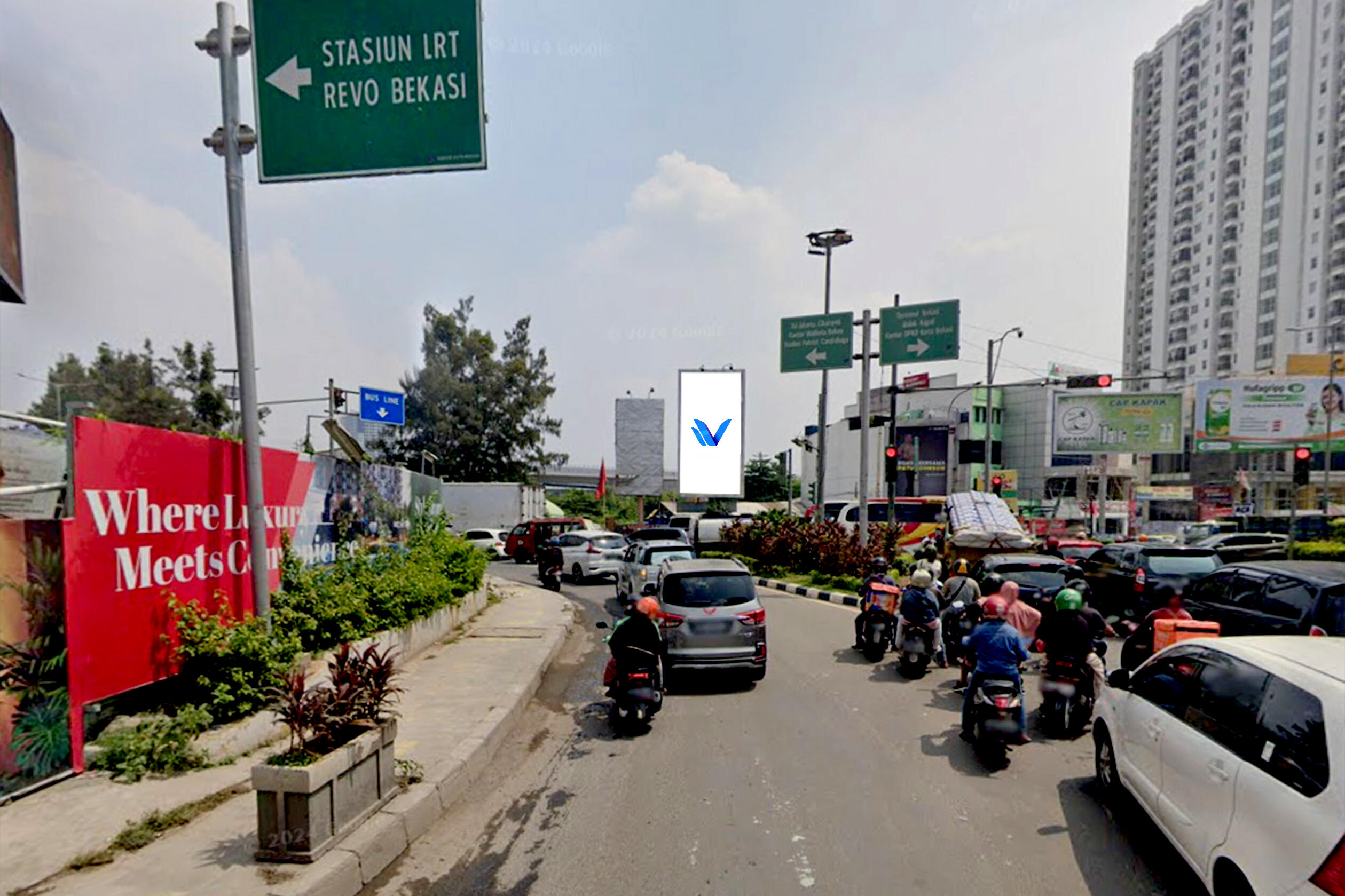 Billboard Jl. A. Yani (Pertigaan Pekayon), Bekasi