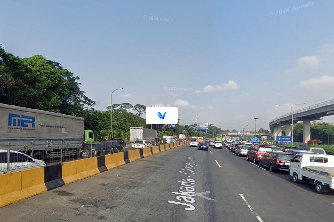Billboard Jl. Tol Jakarta Cikampek, Jakarta Timur