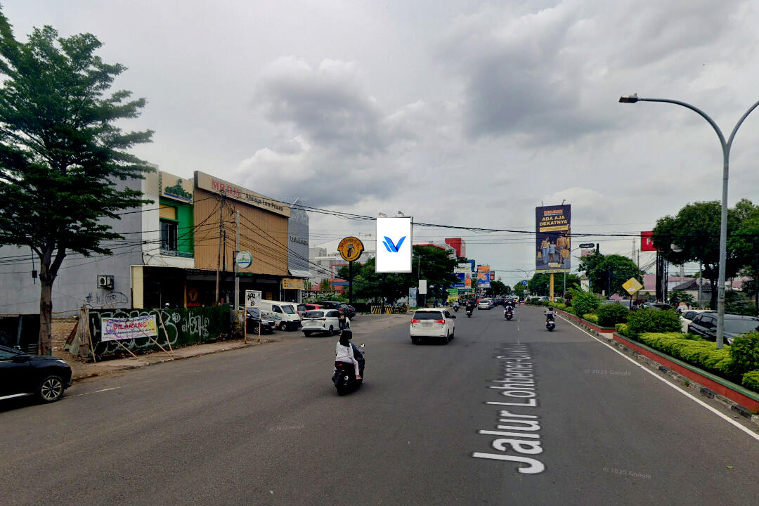 Baliho Jl. Dr. Cipto Mangunkusumo (Depan Mr. DIY Cirebon), Cirebon