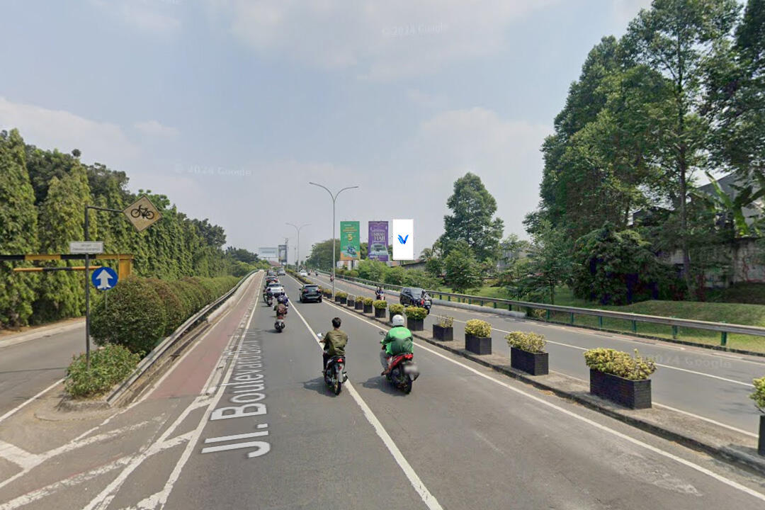 Billboard Jl. Boulevard Bintaro (Fly Over), Tangerang Selatan