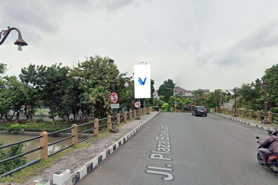Billboard Jl. Plaza Boulevard (WTC Mall), Surabaya