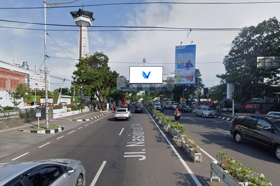 Billboard Jl. Pandanaran (JPO Kawasan Simpanglima), Semarang